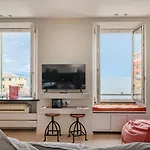Aurora 20 A Boccadasse By Wonderful Italy